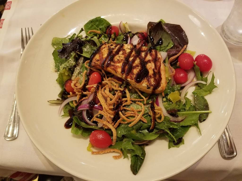 Maggianos Little Italy | restaurant | 17603 IH 10W, San Antonio, TX 78257, USA | 2104516000 OR +1 210-451-6000