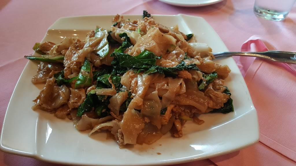 Lemon Leaf | restaurant | 197 Mineola Blvd, Mineola, NY 11501, USA | 5168771899 OR +1 516-877-1899