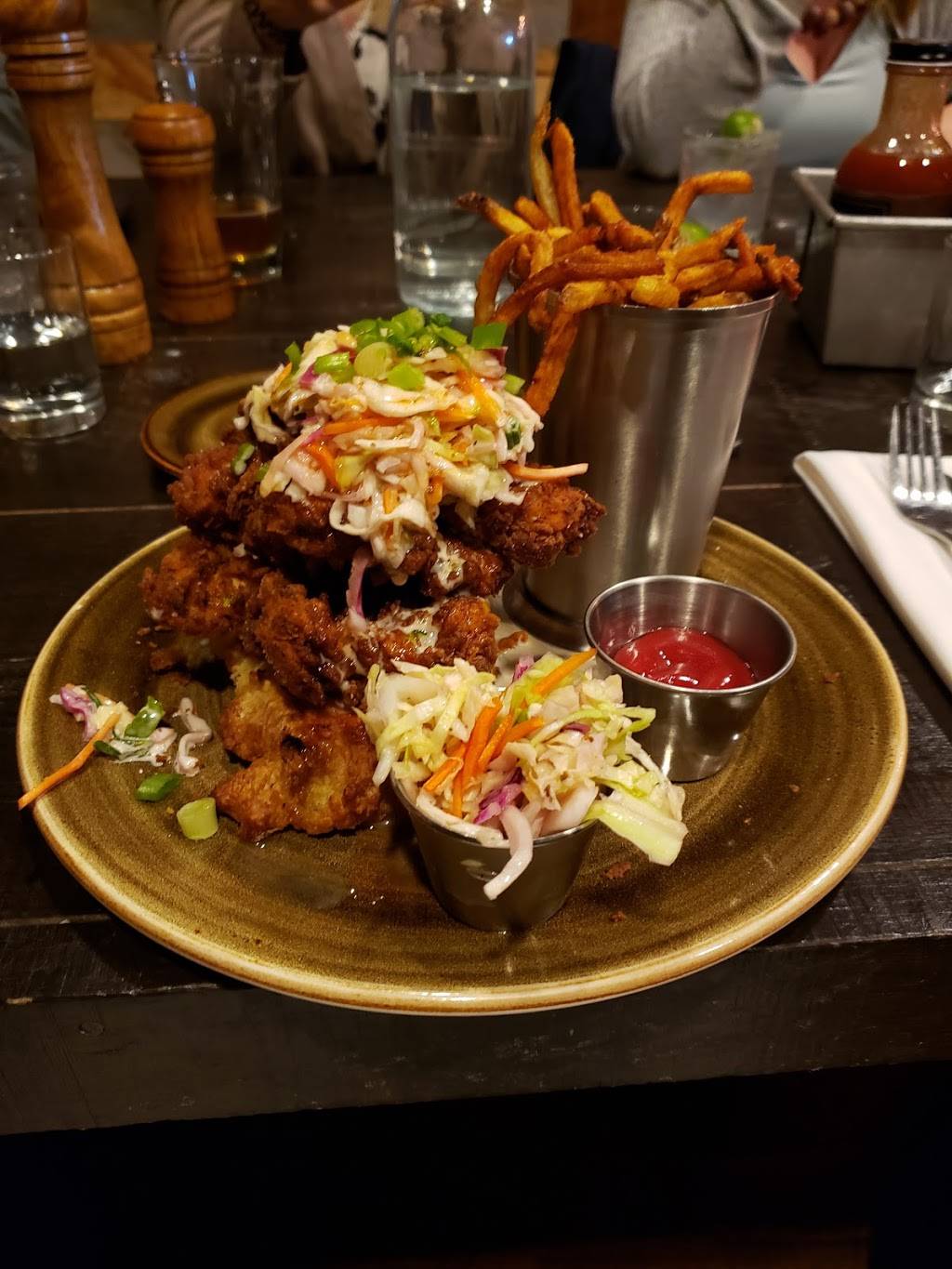 Lexington Smokehouse & Bar | restaurant | 344 Richmond Rd, Ottawa, ON K1Z 5C6, Canada | 6132188209 OR +1 613-218-8209