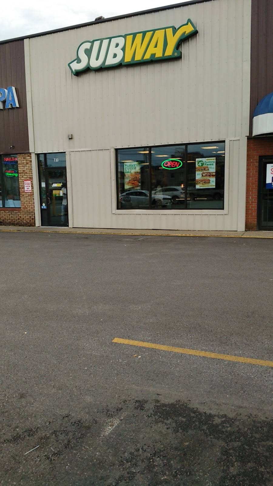 Subway | restaurant | 733 9th Ave, Huntington, WV 25701, USA | 3045223653 OR +1 304-522-3653