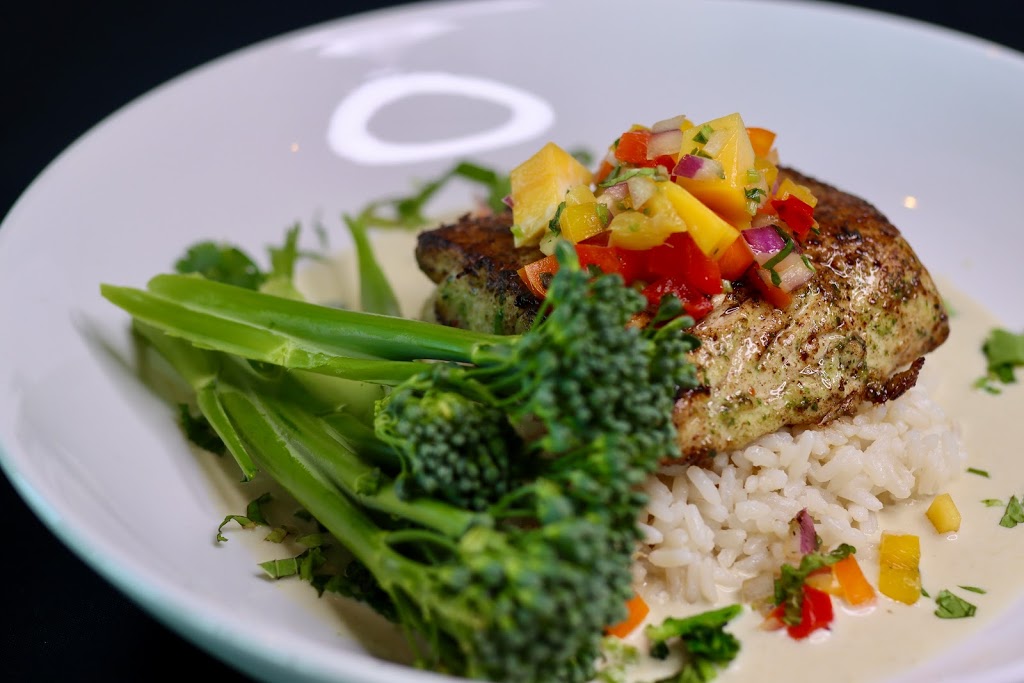 The Beacon Bistro | restaurant | 319 Bay St, Petoskey, MI 49770, USA | 2314897999 OR +1 231-489-7999