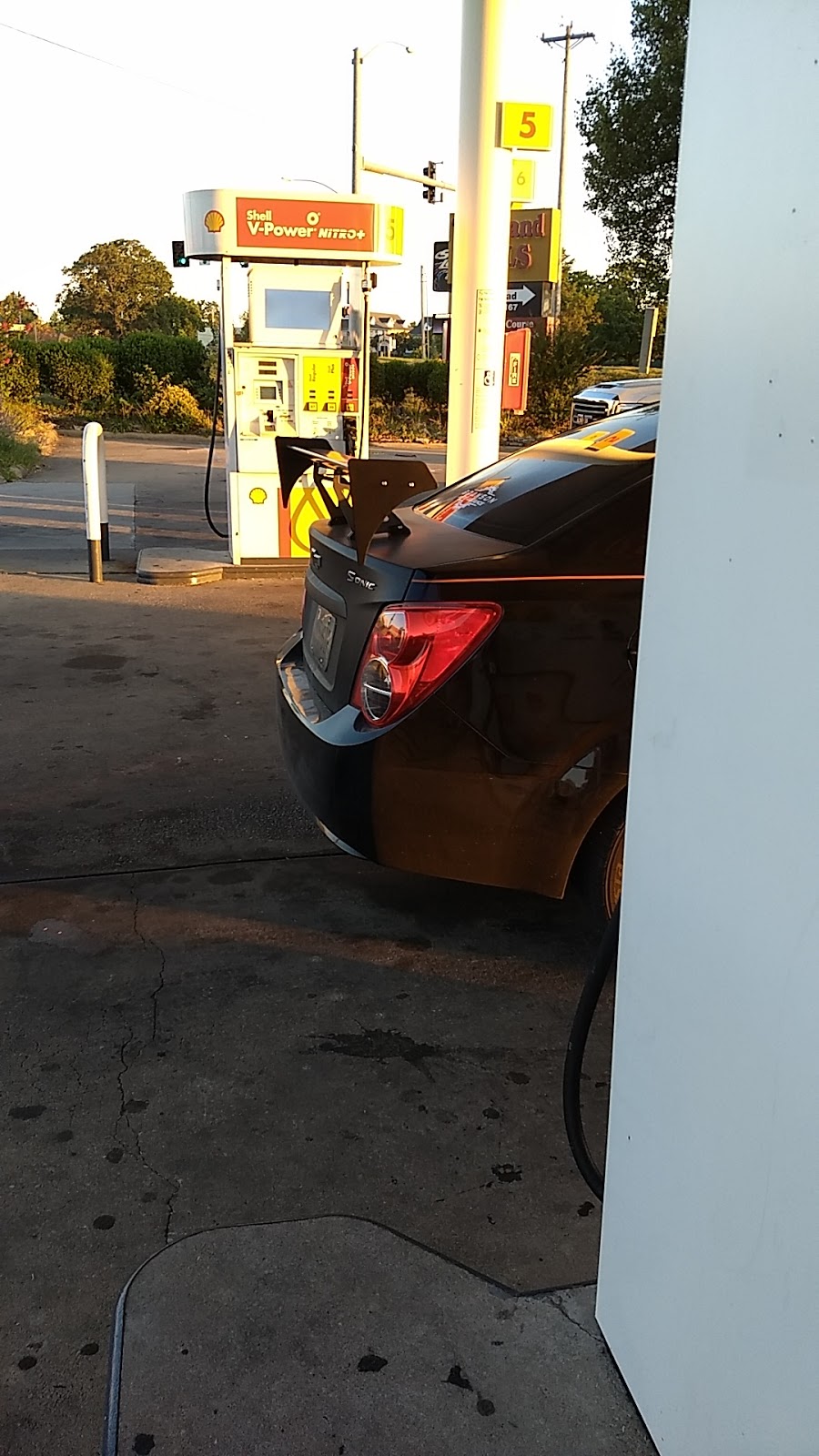 Shell | restaurant | 3200 Green Mountain Dr, Branson, MO 65616, USA | 4173353914 OR +1 417-335-3914