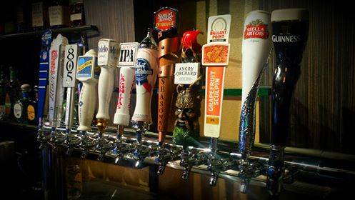 Elliotts Bar | restaurant | 1560 E Nees Ave, Fresno, CA 93720, USA | 5592979425 OR +1 559-297-9425