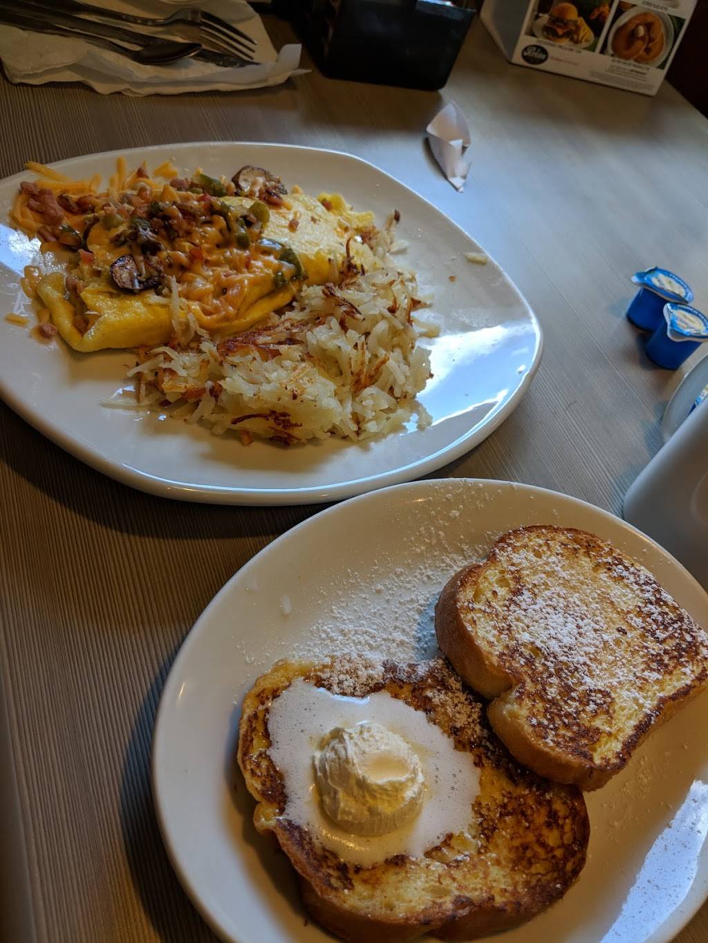 Perkins Restaurant & Bakery | restaurant | 27941 Crown Lake Blvd, Bonita Springs, FL 34135, USA | 2394980300 OR +1 239-498-0300