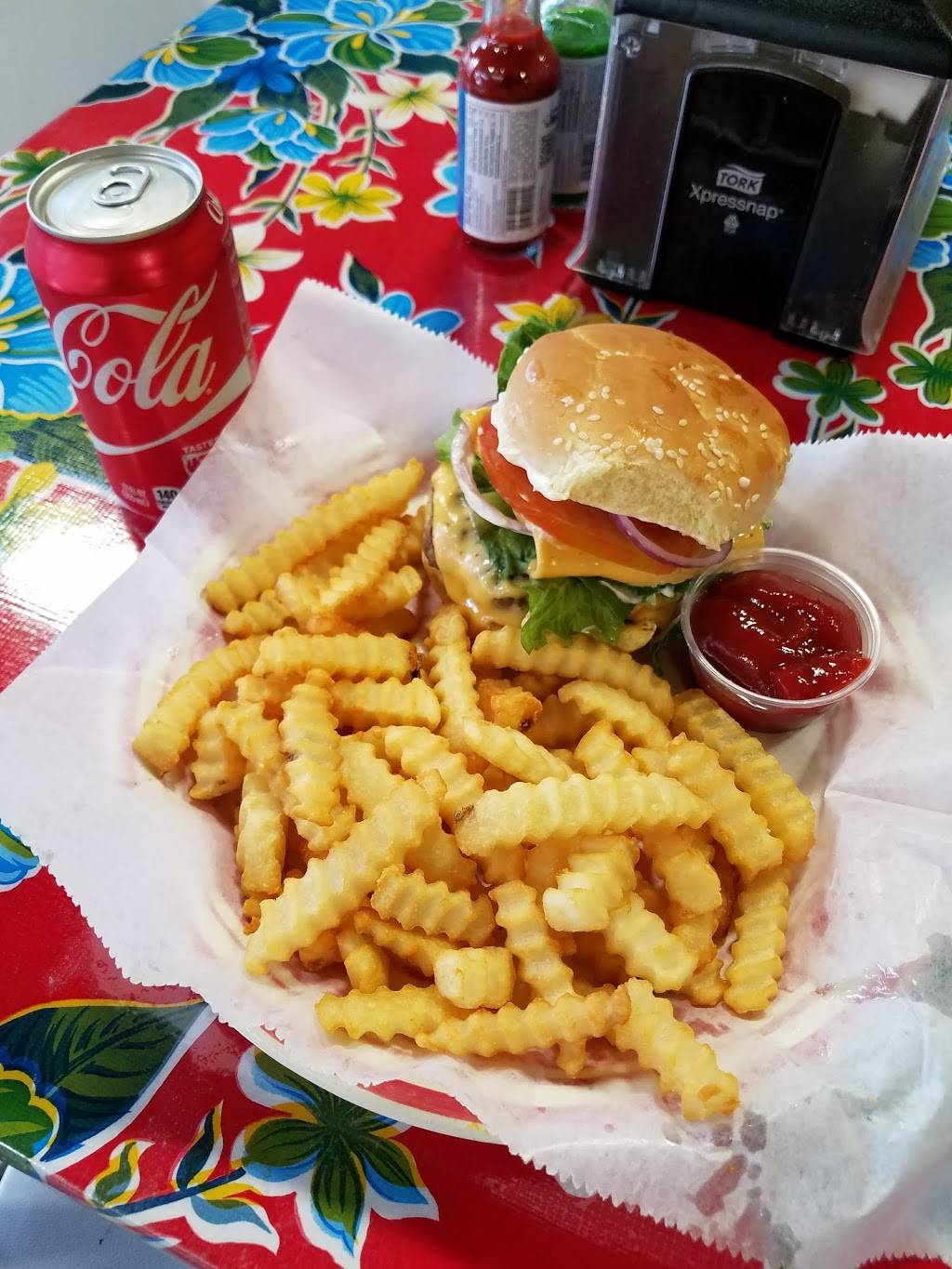 Taqueria El Chilo | restaurant | 311 E Lake St, Minneapolis, MN 55408, USA | 6123547346 OR +1 612-354-7346