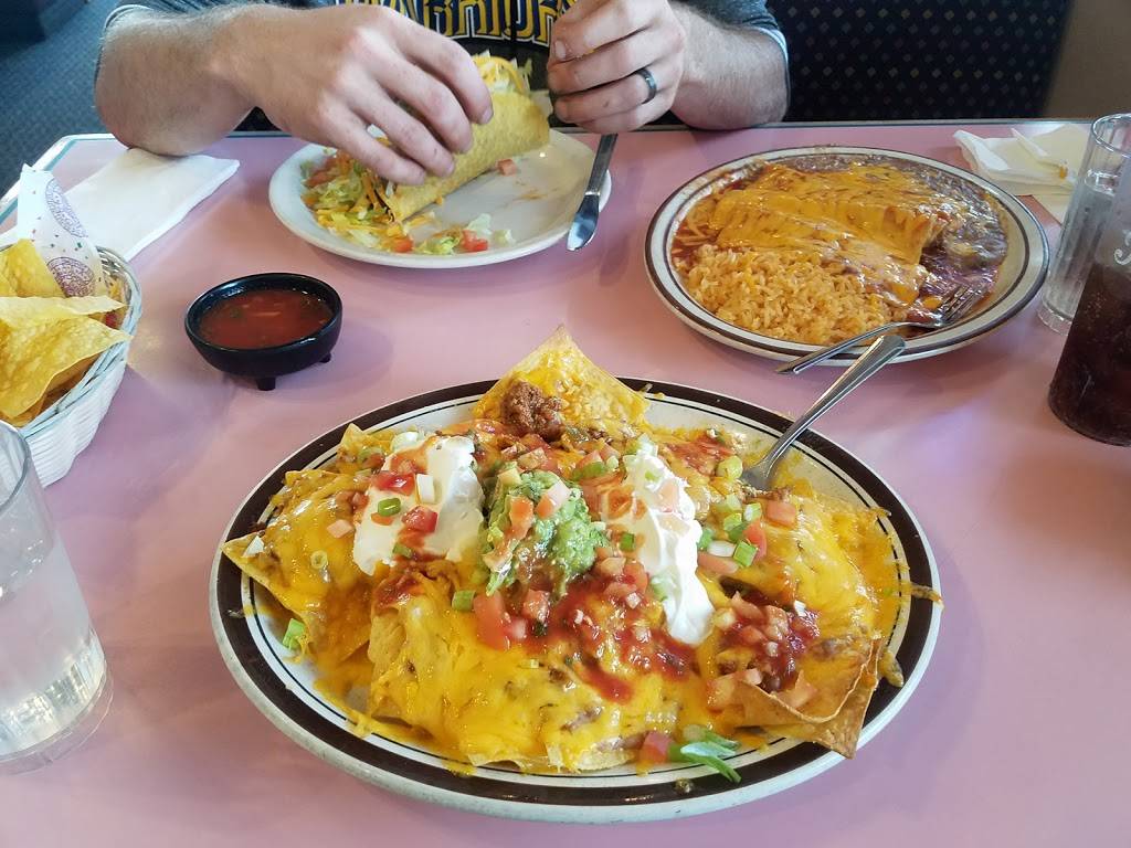 Mazatlan Restaurant | restaurant | 11102 Pacific Ave S, Tacoma, WA 98444, USA | 2535385388 OR +1 253-538-5388