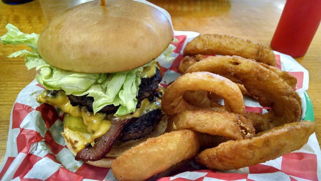 Anutter American Diner | restaurant | 1805 Old County Rd, Pocahontas, AR 72455, USA | 8702022057 OR +1 870-202-2057
