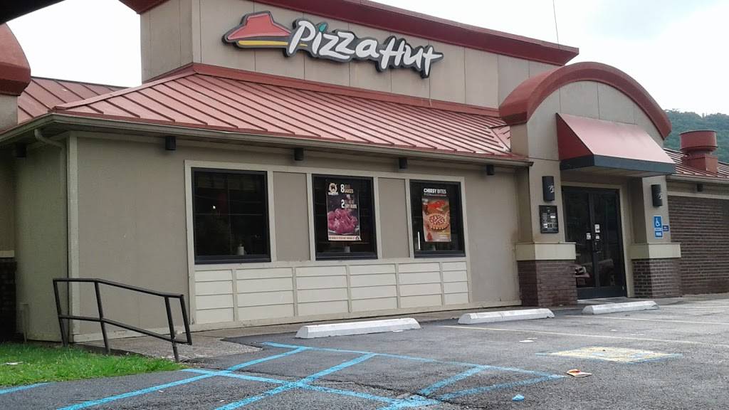 Pizza Hut | meal takeaway | 1442 Combs Rd, Hazard, KY 41701, USA | 6064395891 OR +1 606-439-5891