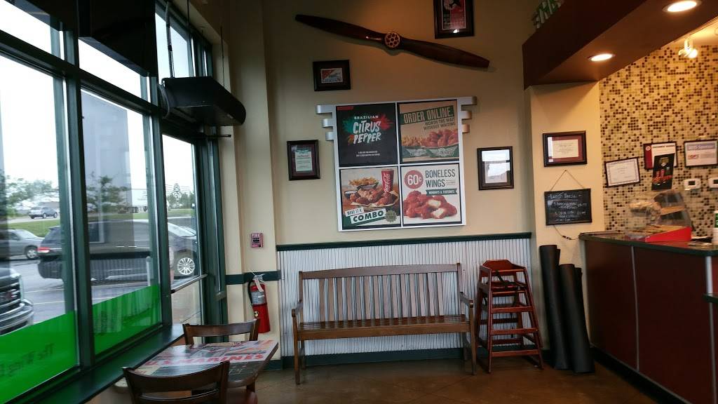 Wingstop | restaurant | 855 S Randall Rd, Elgin, IL 60123, USA | 8476959464 OR +1 847-695-9464