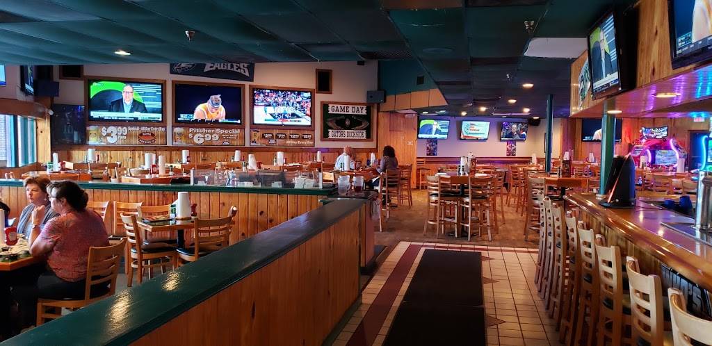 Gators Dockside | restaurant | 3030 E Semoran Blvd, Apopka, FL 32703, USA | 4078694222 OR +1 407-869-4222