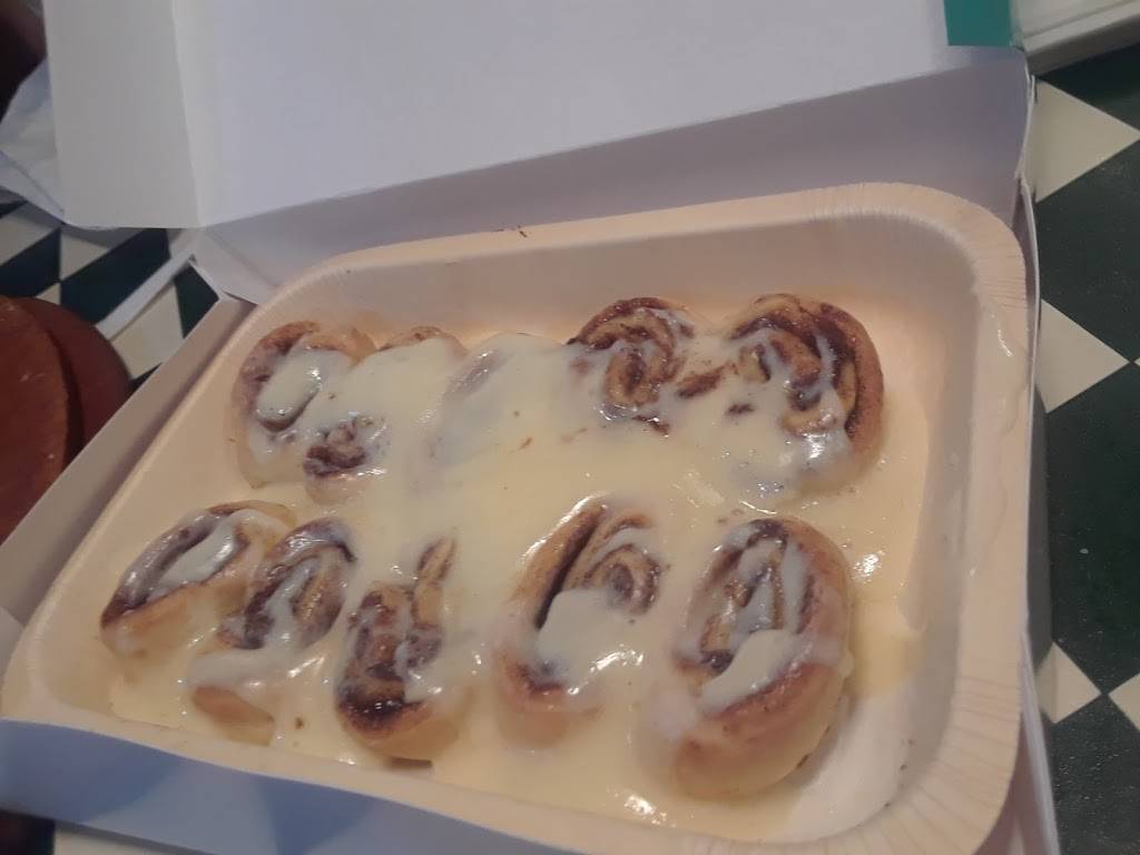 Pizza Hut | meal takeaway | 550 E Main St, Hohenwald, TN 38462, USA | 9317962500 OR +1 931-796-2500