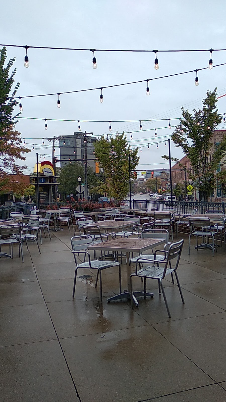 Morans Bar and Grill | restaurant | 415 N Front St #199, Columbus, OH 43215, USA | 6149727170 OR +1 614-972-7170