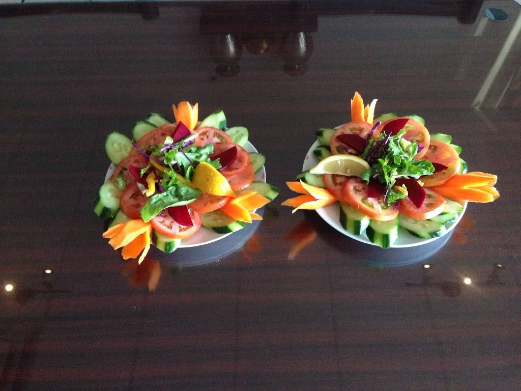 Sitara Indian Cuisine | restaurant | 1308 London Rd, Sarnia, ON N7S 1P7, Canada | 5194915650 OR +1 519-491-5650