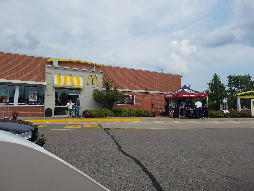 McDonalds | cafe | 1617 S Gratiot Ave, Mt Clemens, MI 48043, USA | 5864688822 OR +1 586-468-8822