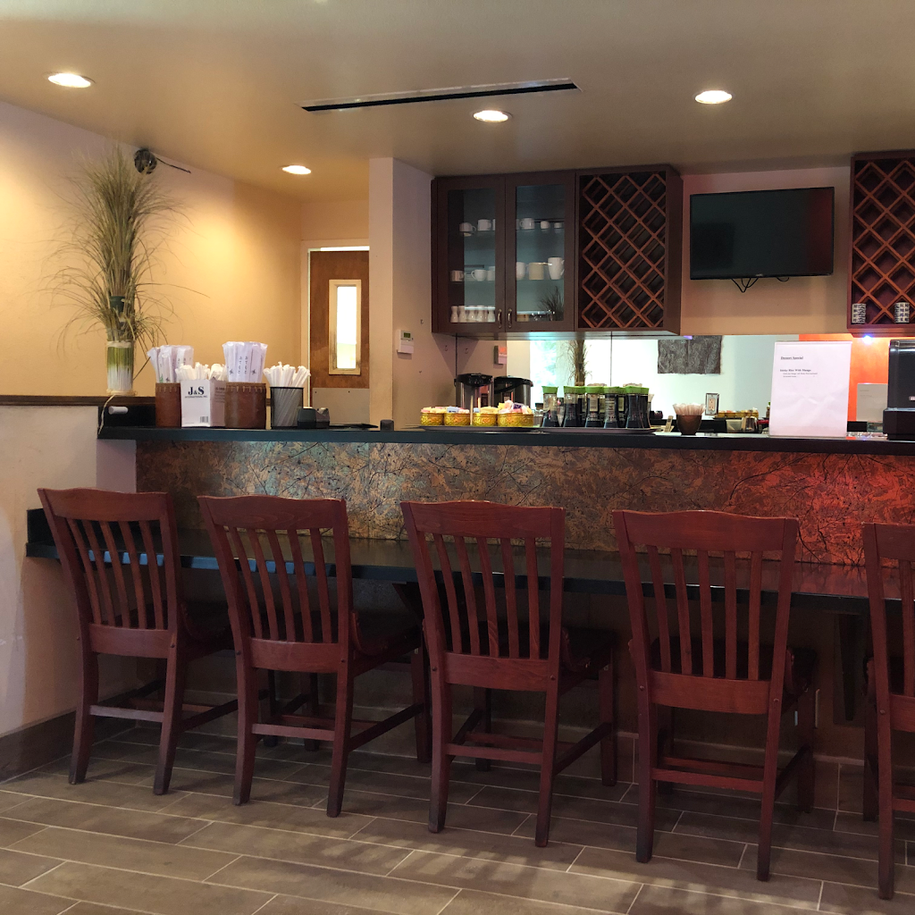 Gu Wei Noddles & Grill（Previous Sukhothai） | restaurant | 18101 Highwoods Preserve Pkwy Suite 100, Tampa, FL 33647, USA | 8136152345 OR +1 813-615-2345