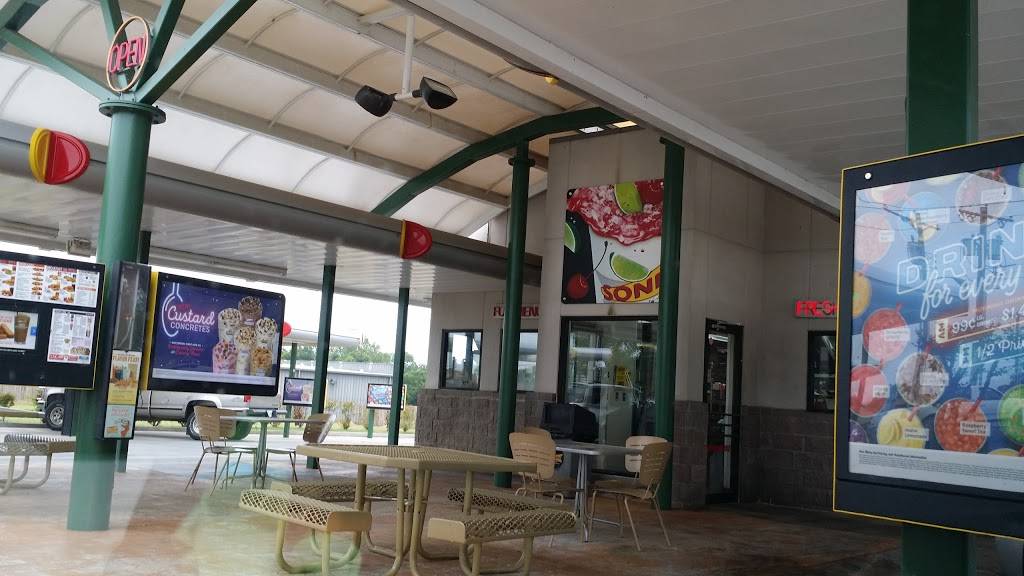 Sonic Drive-In | restaurant | 20190 NE 23rd St, Harrah, OK 73045, USA | 4054546200 OR +1 405-454-6200