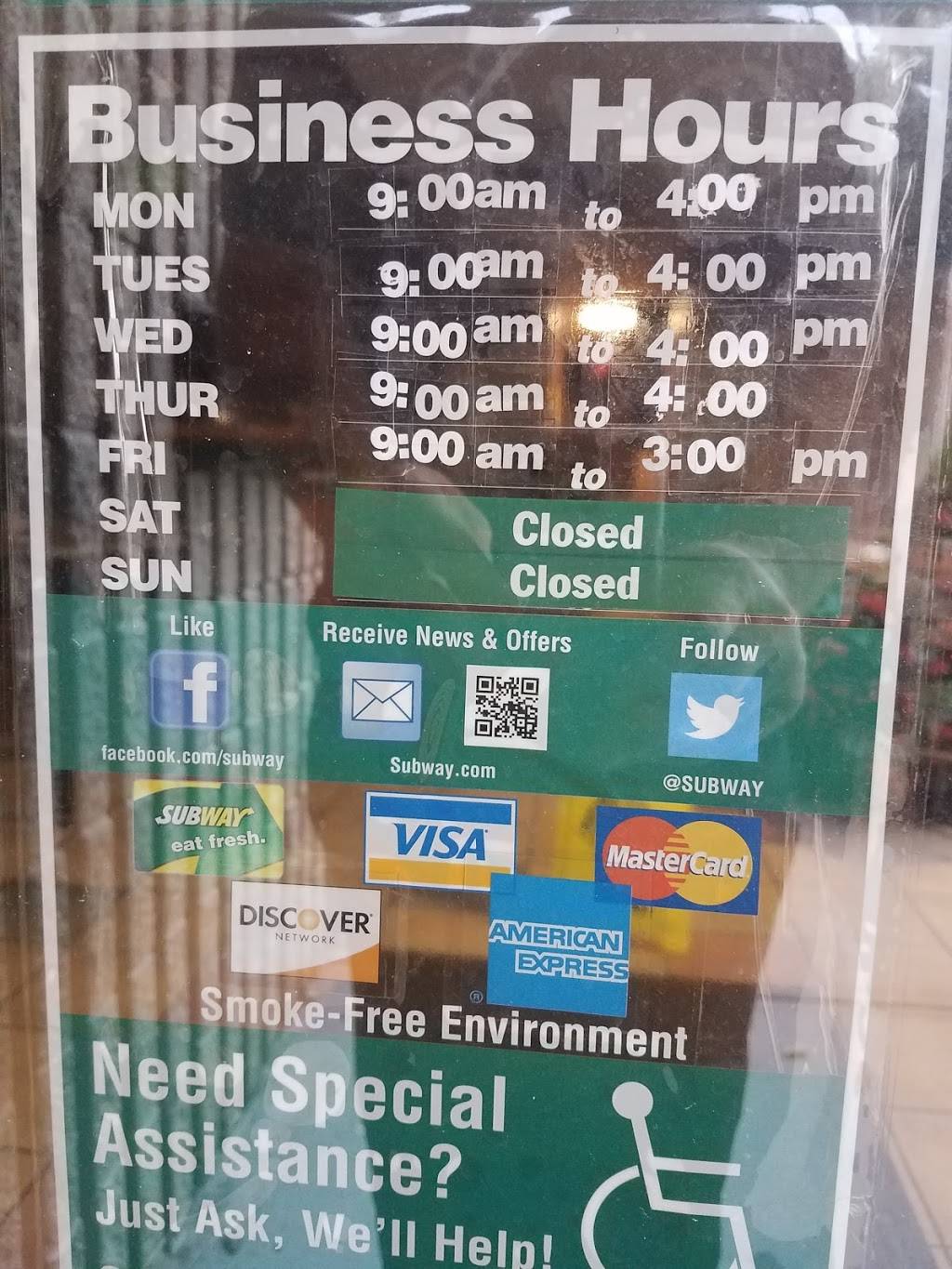 Subway | meal takeaway | 6312 College Blvd, Overland Park, KS 66211, USA | 9134519993 OR +1 913-451-9993