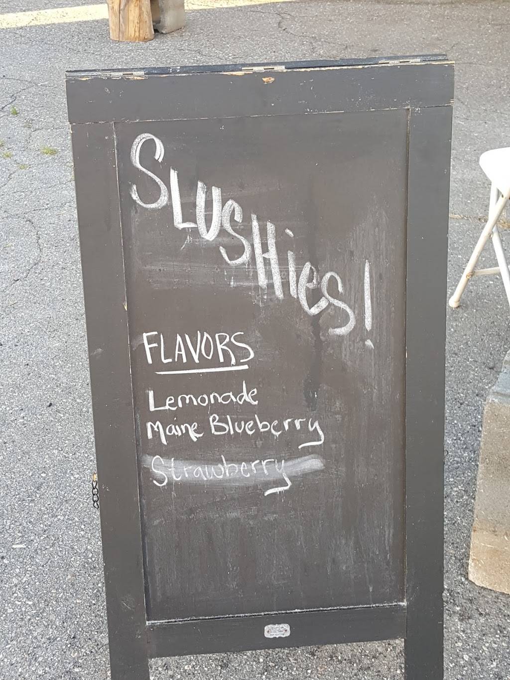 Zaspresso "The Little Italy Bus" | meal takeaway | 307 E Main St, Searsport, ME 04974, USA | 2075484072 OR +1 207-548-4072