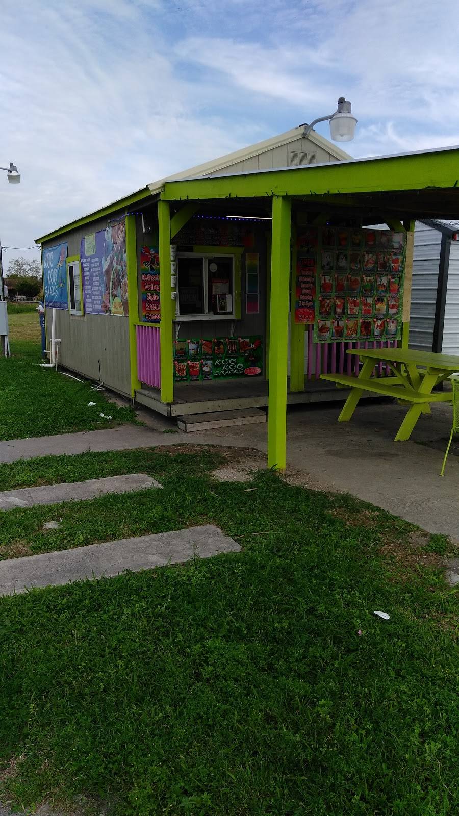 Koo Koo Snacks | meal takeaway | 401 S Rachal, Sinton, TX 78387, USA | 9565891010 OR +1 956-589-1010