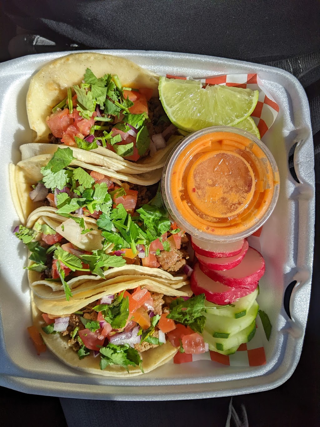 Entre Cheros 503 | restaurant | 6400 Tampa Ave, Reseda, CA 91335, USA | 7472673769 OR +1 747-267-3769