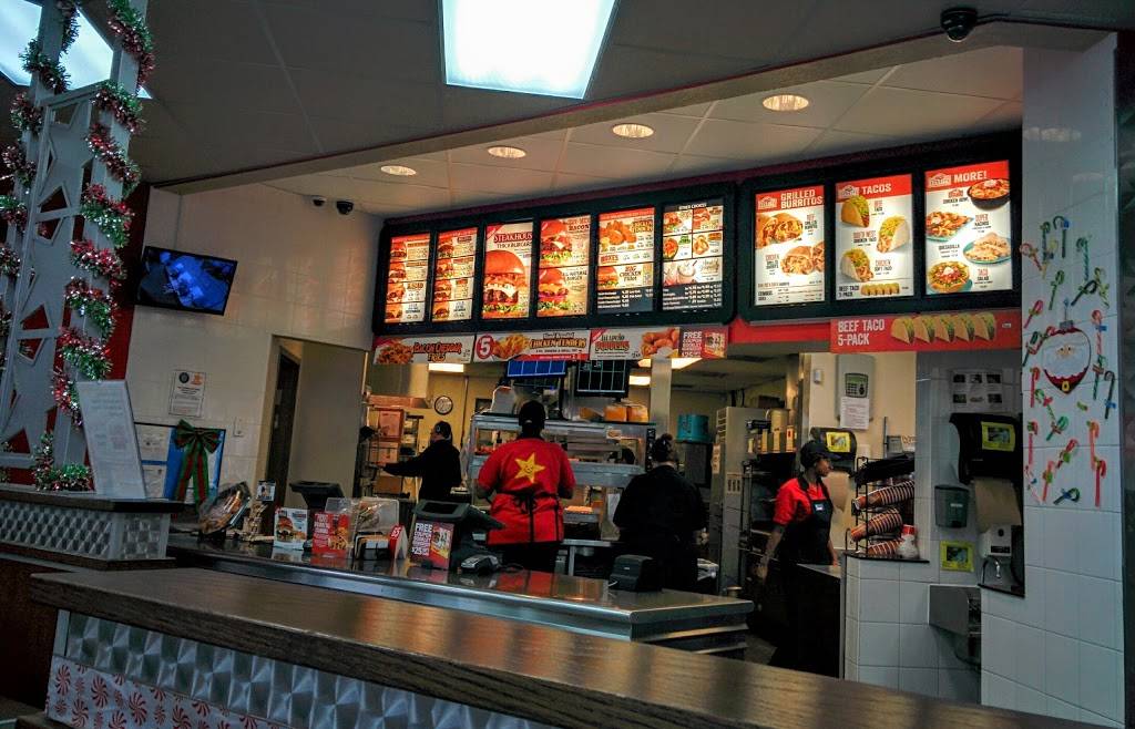 Hardees | restaurant | 1801 Pulaski Hwy, Bear, DE 19701, USA | 3028382848 OR +1 302-838-2848