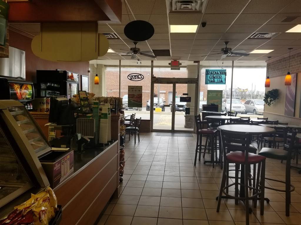 Subway Restaurants | restaurant | 13580 Jefferson Davis Hwy, Woodbridge, VA 22191, USA | 7034900972 OR +1 703-490-0972