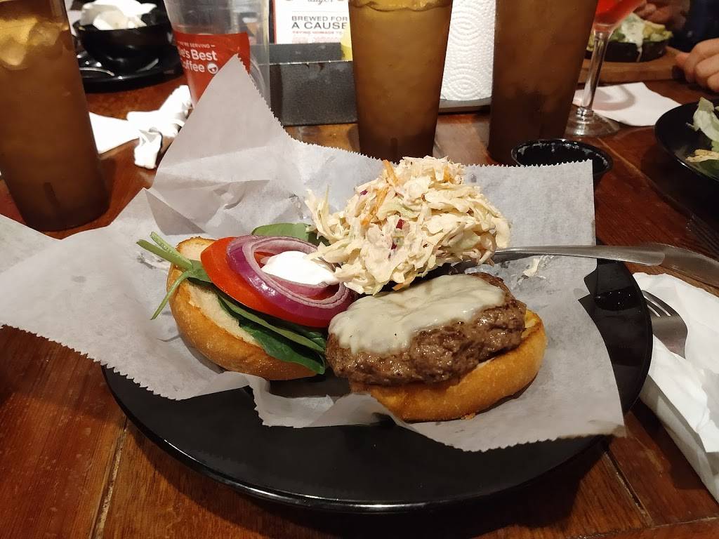 Double Dogs | restaurant | 1780 Scottsville Rd, Bowling Green, KY 42104, USA | 2708439357 OR +1 270-843-9357