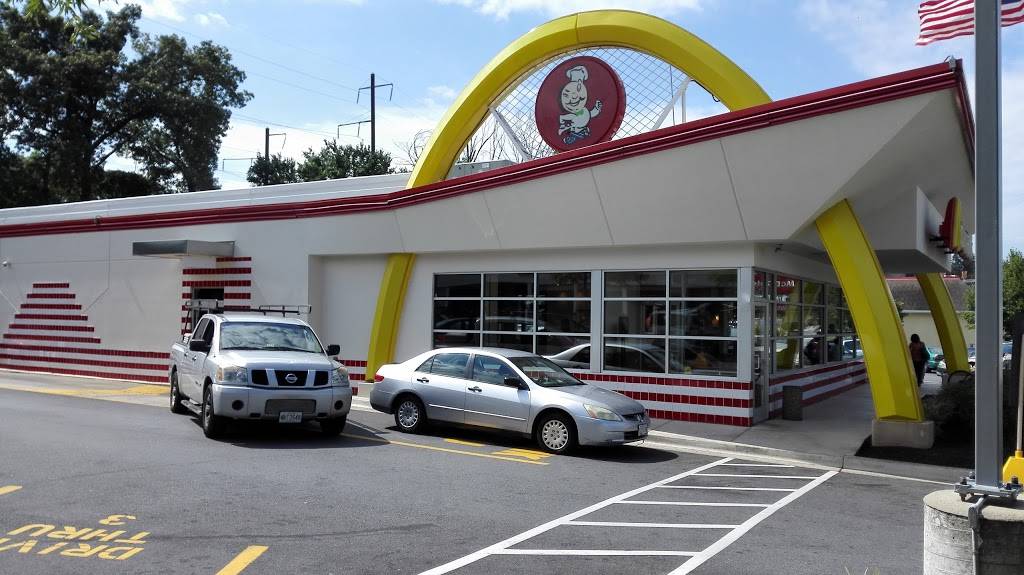 McDonalds | cafe | 9007 Annapolis Rd, Lanham, MD 20706, USA | 3015772505 OR +1 301-577-2505