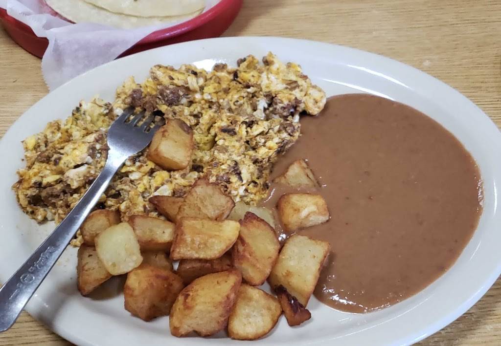 Taqueria Fernandez | restaurant | 3720 7th St, Bay City, TX 77414, USA | 9792441385 OR +1 979-244-1385