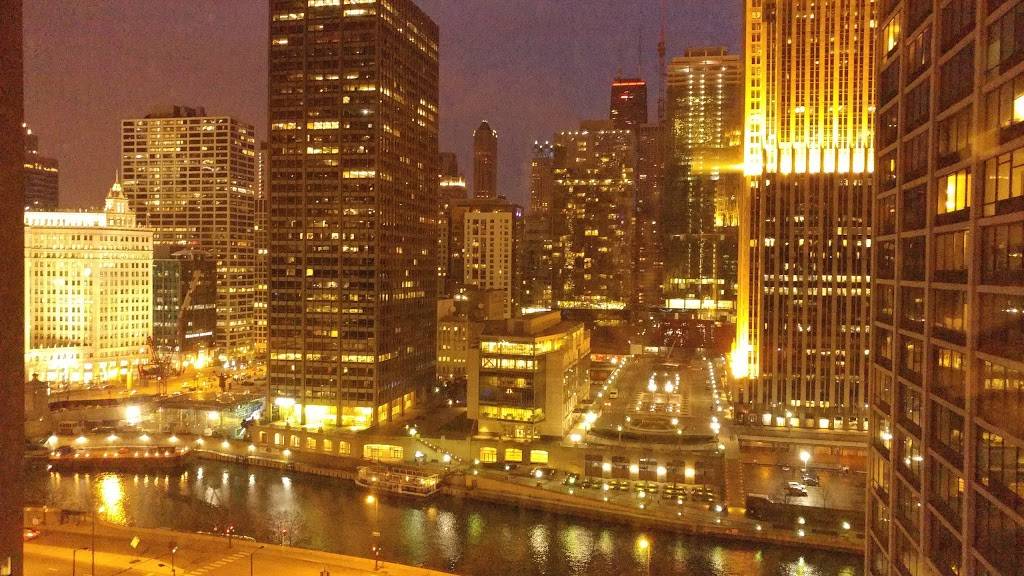 American Craft Kitchen & Bar | restaurant | 151 E Wacker Dr, Chicago, IL 60601, USA | 31256512344496 OR +1 312-565-1234 ext. 4496