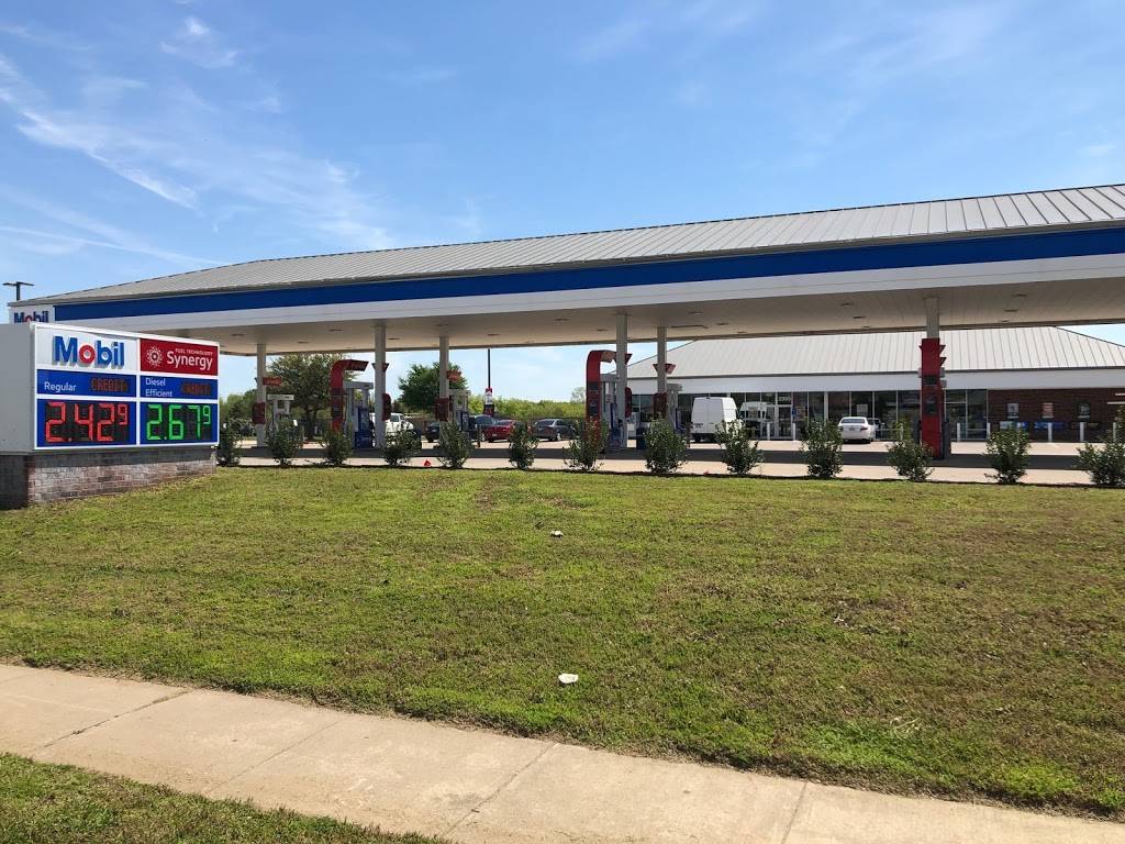 ORALE FOOD MART /MOBIL | restaurant | 2905 S Cooper St, Arlington, TX 76015, USA | 6822483680 OR +1 682-248-3680