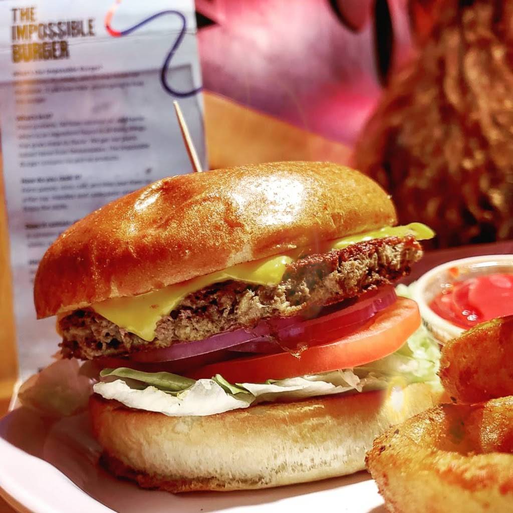 Strummers Bar & Grill | night club | 833 E Fern Ave, Fresno, CA 93728, USA | 5594855356 OR +1 559-485-5356