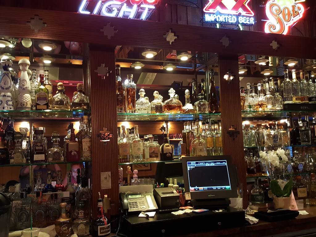 El Azteca Mexican Restaurant | restaurant | 3326, 535 E State Blvd, Fort Wayne, IN 46805, USA | 2604822172 OR +1 260-482-2172