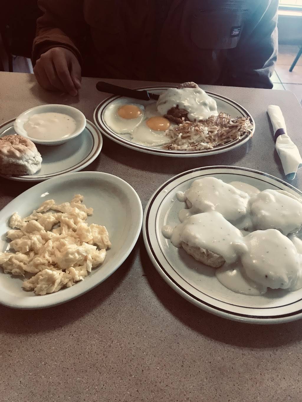 Old City Cafe | restaurant | 12895 Josey Ln #128, Farmers Branch, TX 75234, USA | 9722478019 OR +1 972-247-8019