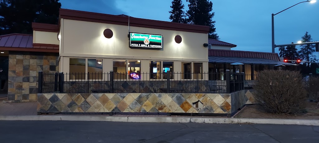 Deschutes Junction Pizza Grill Taphouse | meal takeaway | 2940 N Hwy 97, Bend, OR 97701, USA | 5413892963 OR +1 541-389-2963