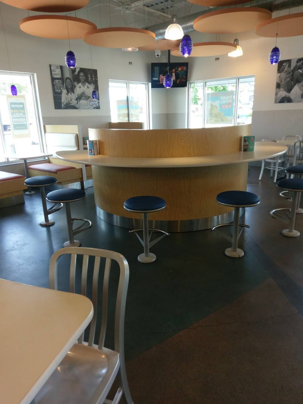 White Castle | restaurant | 3980 Hauck Rd, Sharonville, OH 45241, USA | 5137690939 OR +1 513-769-0939