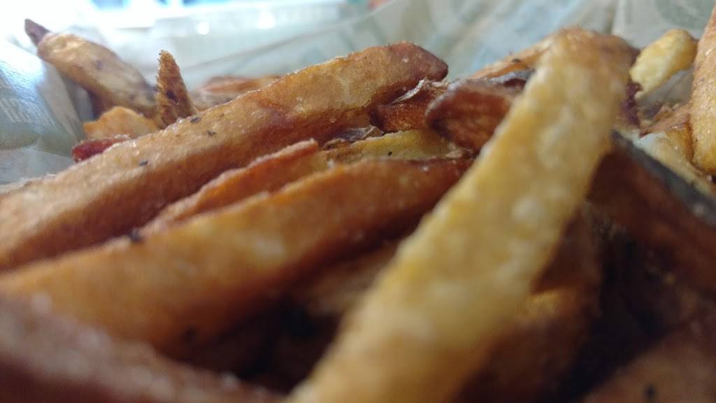 Wingstop | restaurant | 3541 N Freeway Blvd Ste 115, Sacramento, CA 95834, USA | 9162639465 OR +1 916-263-9465