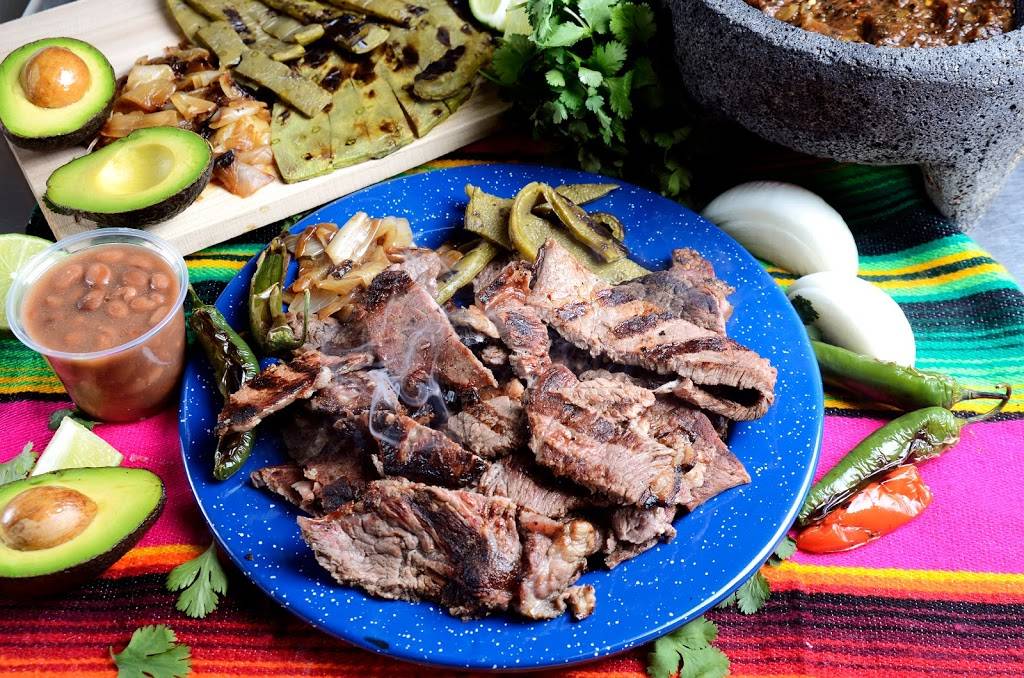 Carne Asada el Sinaloense | restaurant | Churubusco, Calz del Tecnológico 1_5, Tomas Aquino, 22414 Tijuana, B.C., Mexico | 016646241667 OR +52 664 624 1667