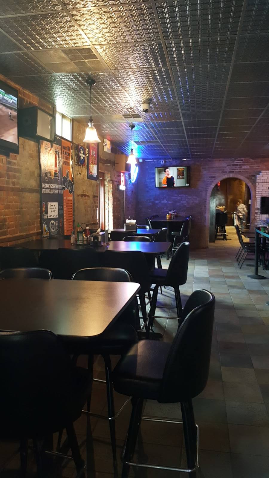 Corner Inn | restaurant | 118 S Magnolia St, Elmwood, IL 61529, USA | 3097411032 OR +1 309-741-1032