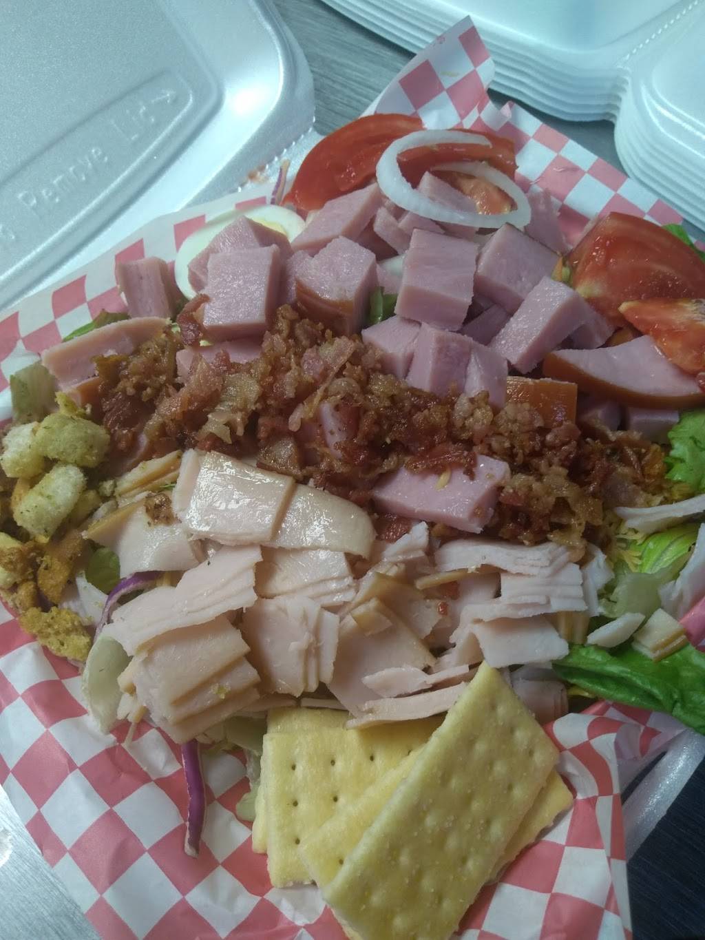 Sues country market | restaurant | 8852 Viola Rd, Morrison, TN 37357, USA | 9313181052 OR +1 931-318-1052