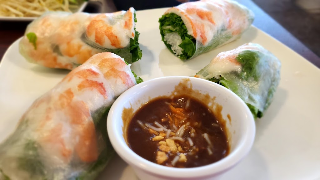 Pho Ivy II | restaurant | 501 Broadway, Sacramento, CA 95818, USA | 9164483577 OR +1 916-448-3577