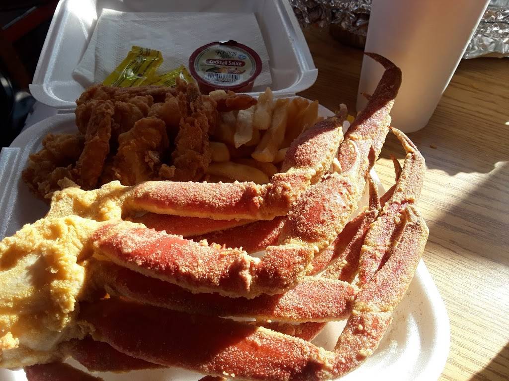 Snappers Fish & Chicken | restaurant | 17990 NW 27th Ave, Miami Gardens, FL 33056, USA | 3056218570 OR +1 305-621-8570