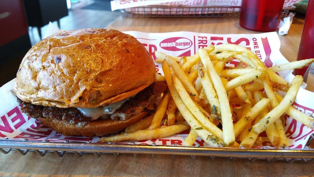 Smashburger | restaurant | 13700 E Colfax Ave suite j, Aurora, CO 80011, USA | 7205054605 OR +1 720-505-4605