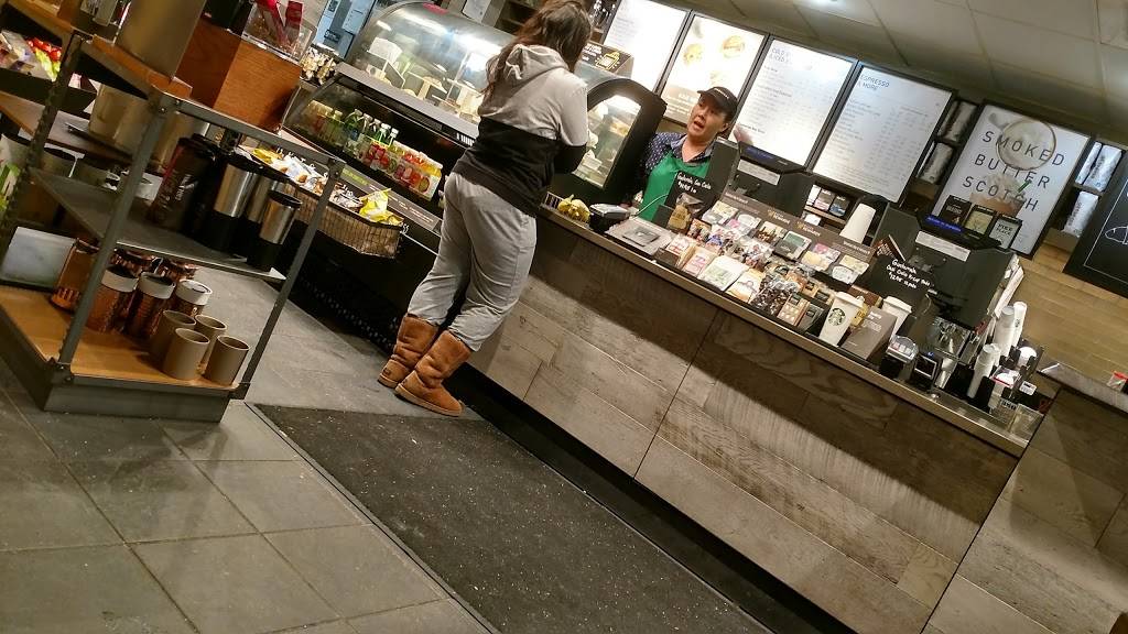 Starbucks | cafe | 2070 Victory Blvd, Staten Island, NY 10314, USA | 7189820167 OR +1 718-982-0167