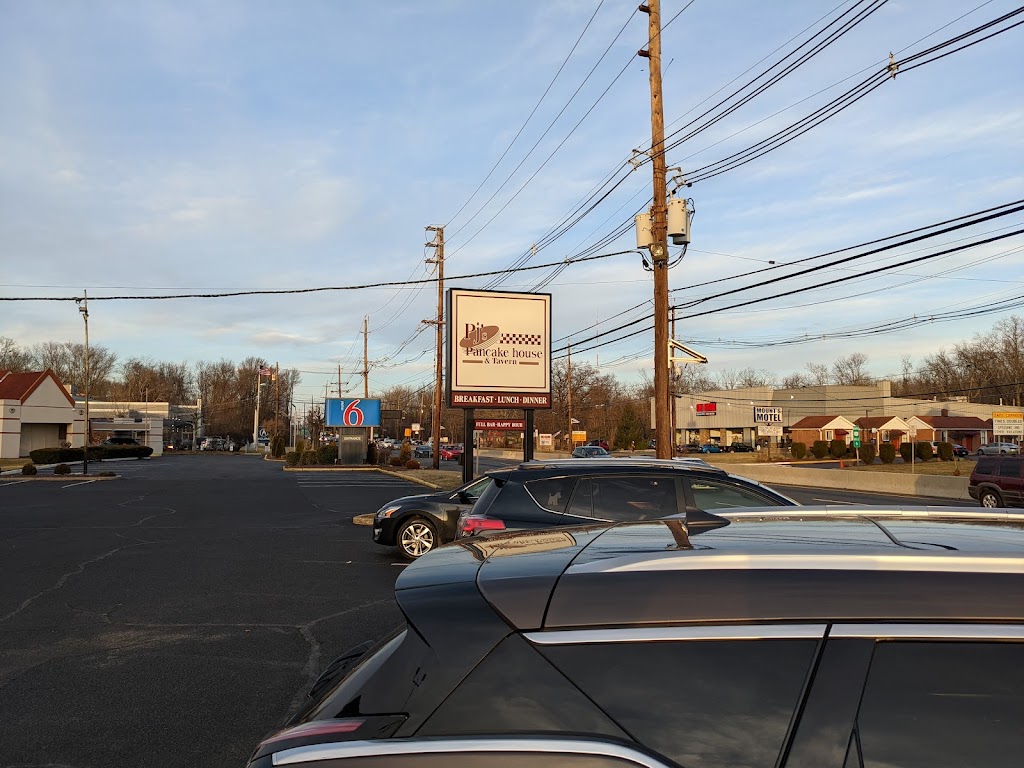 PJ’s Pancake House | restaurant | 2991 US-1, Lawrence Township, NJ 08648, USA | 6094365540 OR +1 609-436-5540