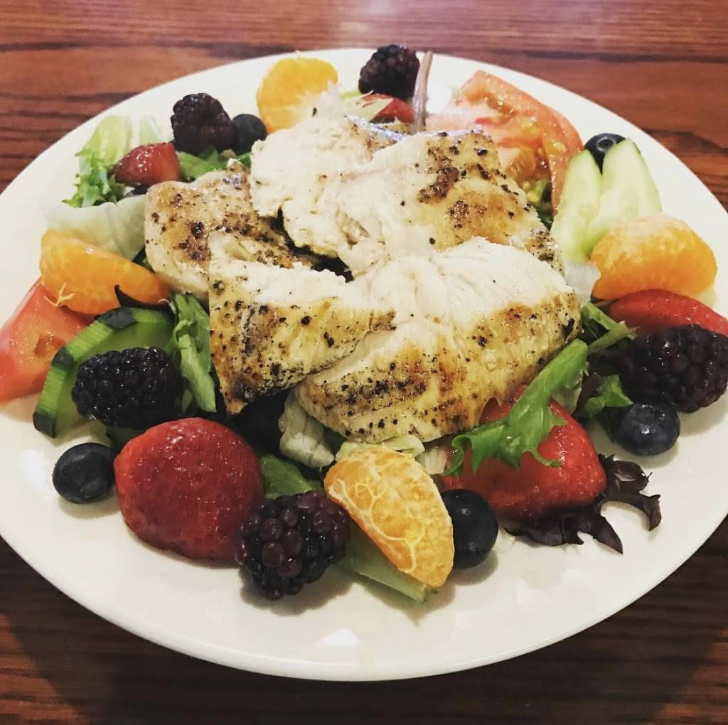 AngeNettas Cafe Restaurant | restaurant | 64 Cardinal Dr, Canfield, OH 44406, USA | 3305336090 OR +1 330-533-6090