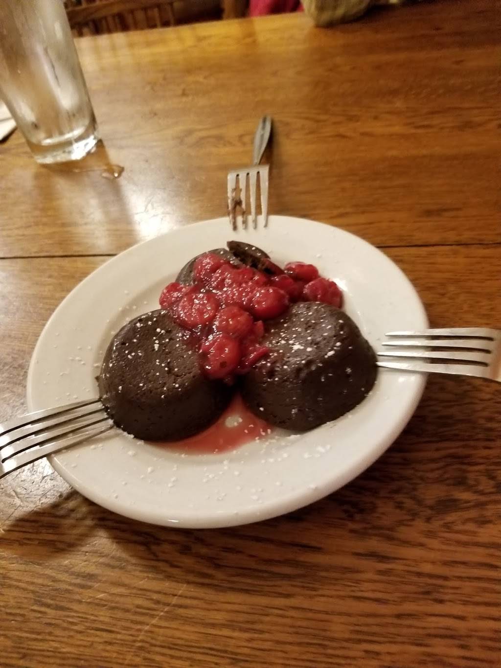 Daisy Cafe & Cupcakery | restaurant | 2827 Atwood Ave, Madison, WI 53704, USA | 6082412200 OR +1 608-241-2200