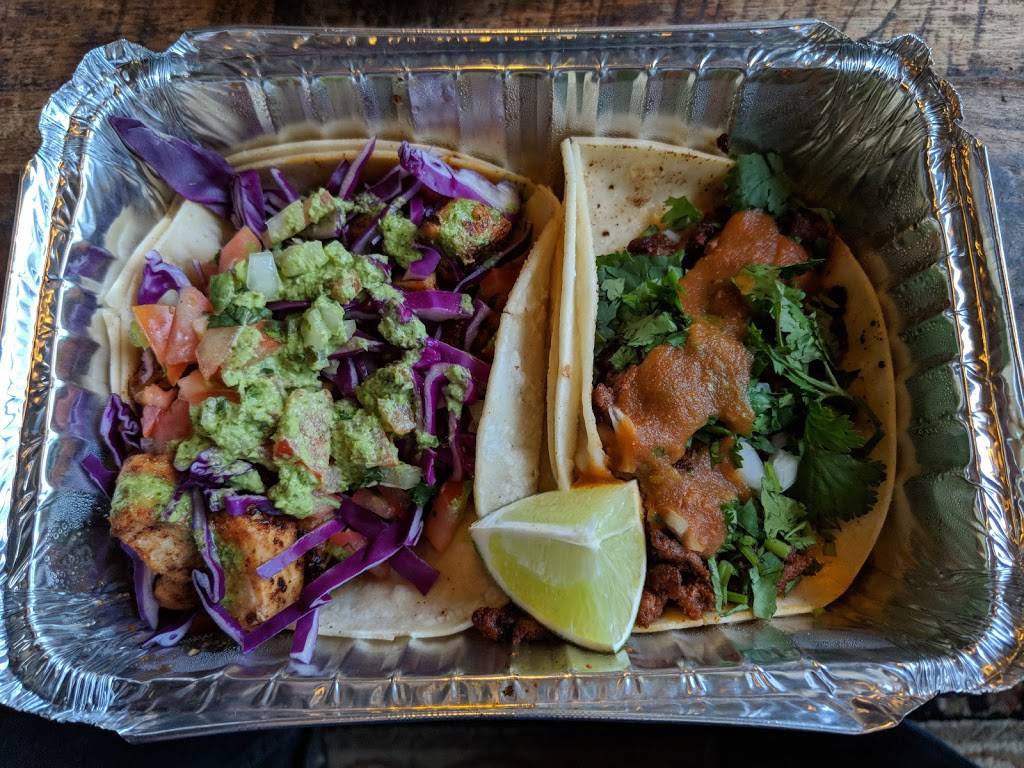 El Toro Bravo | restaurant | 10186 Donner Pass Rd, Truckee, CA 96161, USA | 5305873557 OR +1 530-587-3557