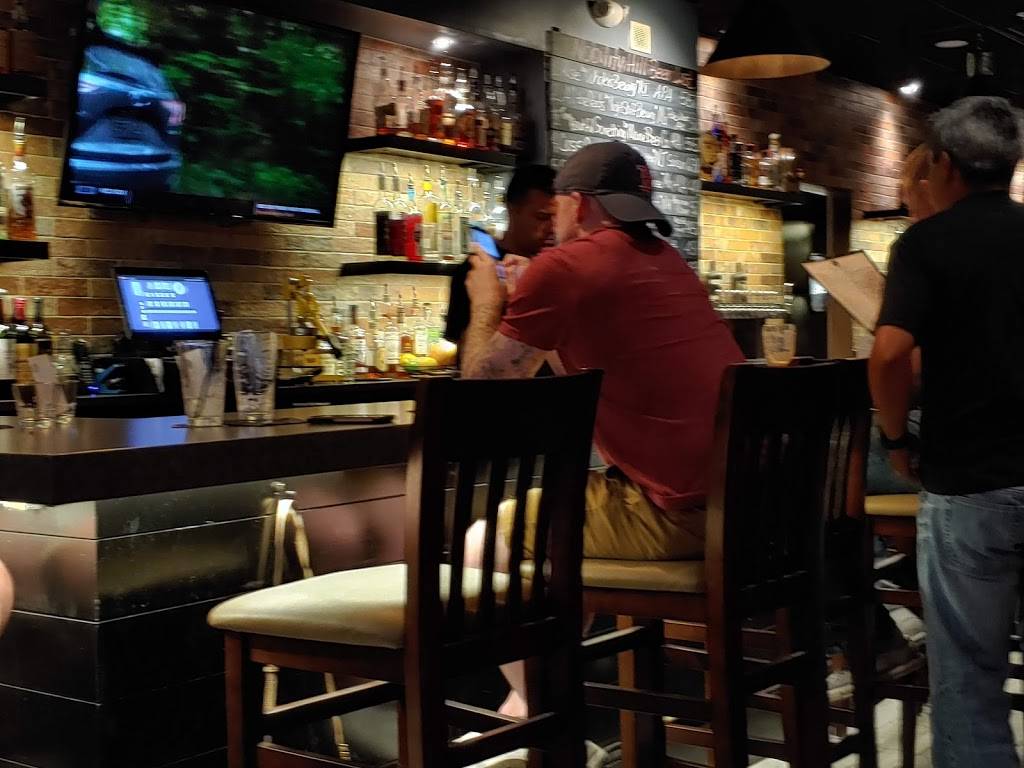 NOBILITY Hill Tavern | restaurant | 423 Main St, Stoneham, MA 02180, USA | 7814354002 OR +1 781-435-4002