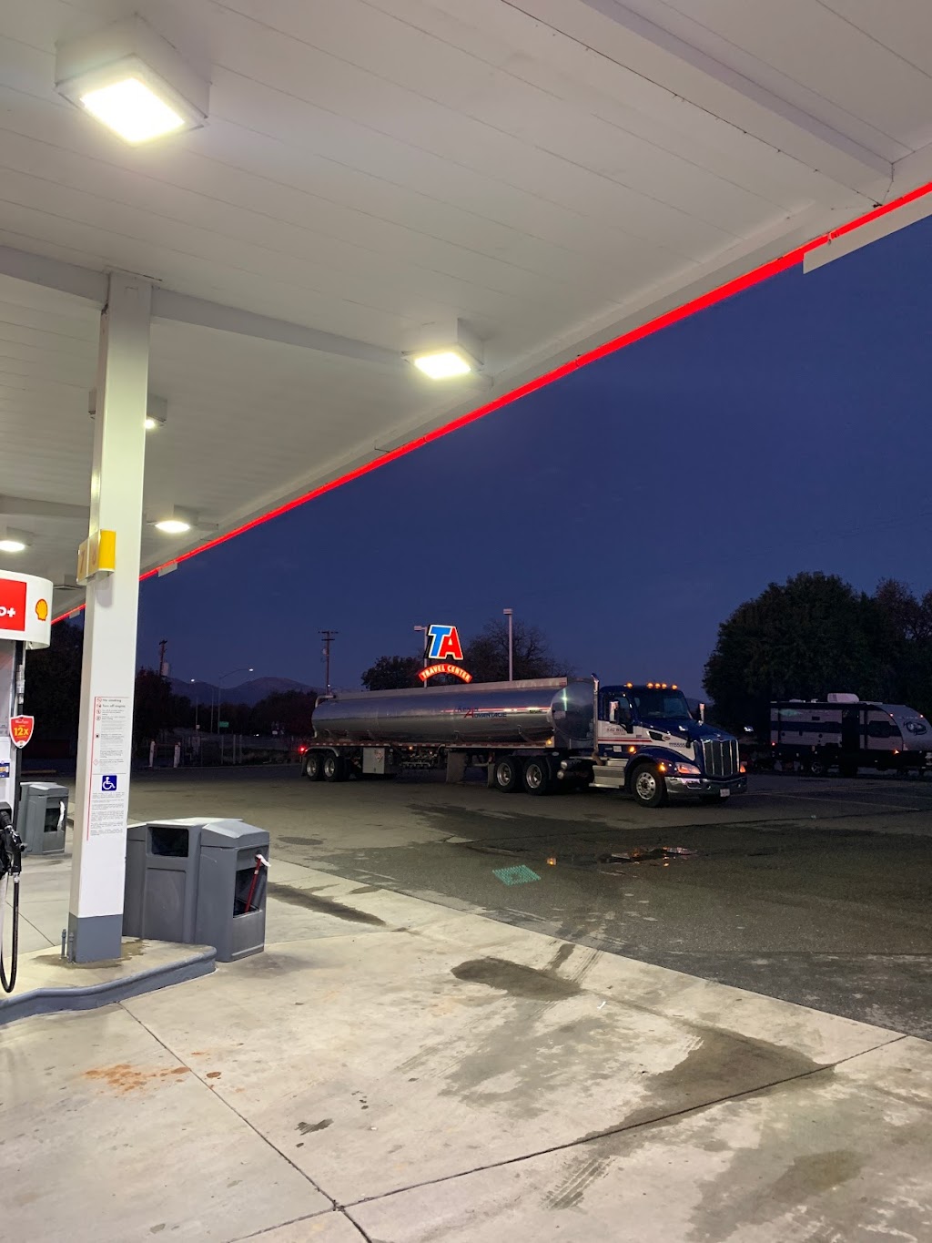 Shell | restaurant | 19483 Knighton Rd, Redding, CA 96002, USA | 5302214760 OR +1 530-221-4760